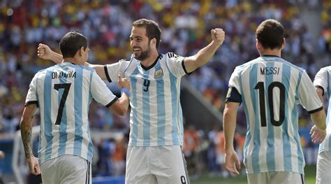Viel Kampf und Krampf - Argentinien im Halbfinale – Sport | Heute.at