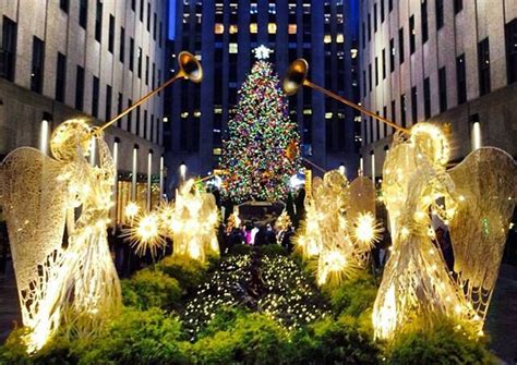 2013 Rockefeller Center Christmas Tree Lights Up The Night