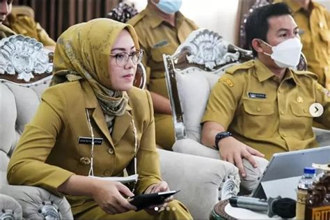 Siapa Bupati Purwakarta Ini Profil Anne Ratna Mustika Yang Gugat Cerai Suaminya Dedi Mulyadi