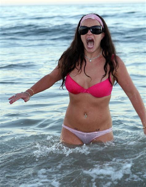 Hq Celebrity Britney Spears Underwear Beach