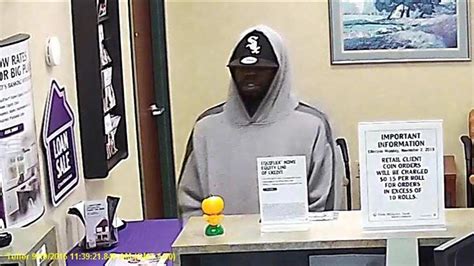 Northwest Side Bank Robbery Suspect Identified By 9 Tipsters Abc7 Chicago