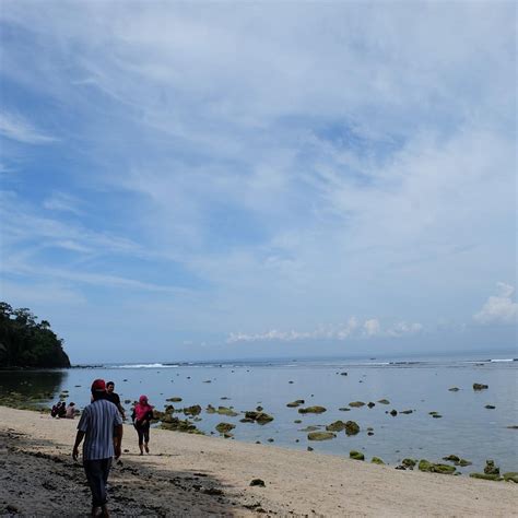 Pasir Putih Beach Pangandaran Pasir Putih Beach의 리뷰 트립어드바이저