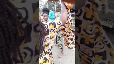 Cheki Cadabra Akiwa Na Wadada Wa Kanga Moko Kwenye P A Youtube