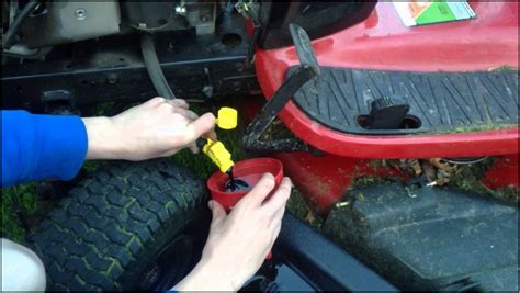 The oil in your riding lawn mower acts as a lubricant for the engine. Craftsman Ride On Mower Oil Change | Home and Garden Designs