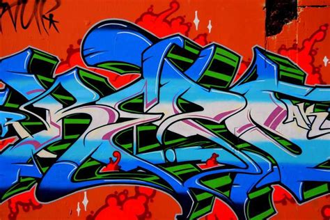 46 Cool Graffiti Wallpaper On Wallpapersafari