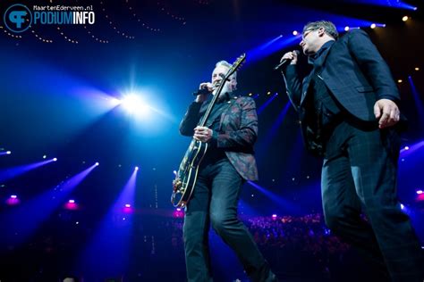 De vrienden van amstel live! Rowwen Heze op De Vrienden van Amstel Live 2020 foto op ...