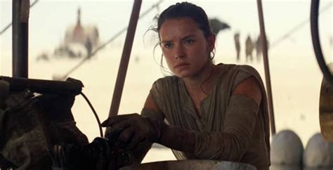 Star Wars Fan Theory About Reys Grandfather Will Blow Your Mind