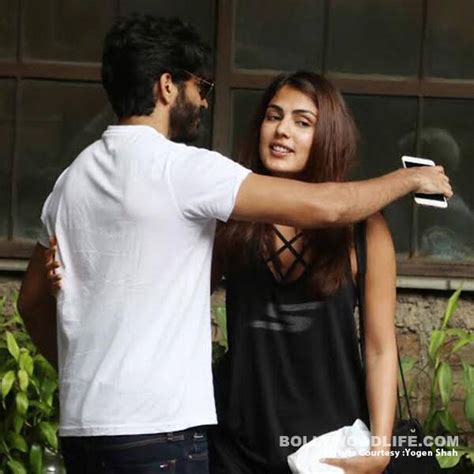 what s cooking between rhea chakraborty and harshvardhan kapoor