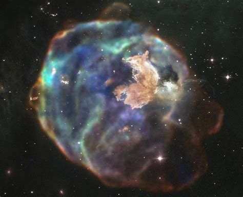 The Shell Of A Massive Exploded Star Captured In X Ray Light Bbc Sky