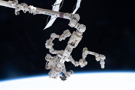 Dextre International Space Stations Canadarm2 Robotic Arm Spaceref