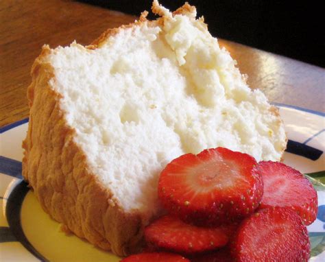 Butter a 25 x 20cm baking tin, and line the base with baking parchment. Gluten Free Lemon Angel Food Cake Recipe