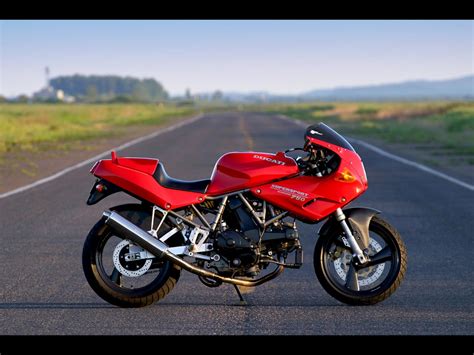 Review Of Ducati 750 Ss C 1995 Pictures Live Photos And Description
