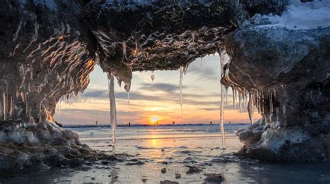 10 Incredible Ice Caves In Iceland Bookmundi