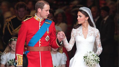 Was sich prinz george und prinzessin charlotte zu weihnachten wünschen, überrascht. Prinz William und Herzogin Kate feiern 8. Hochzeitstag
