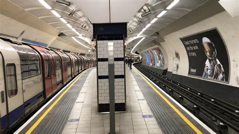 Transport For London London Underground Tfl Lu Central Line 1992