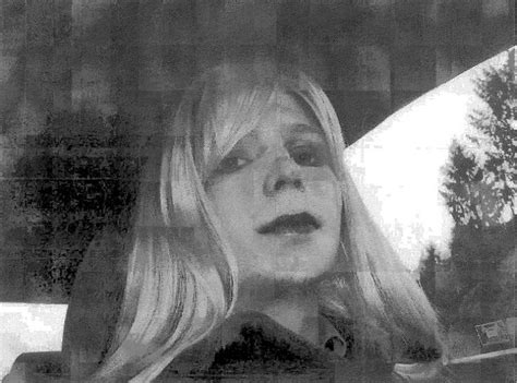 chelsea manning to start gender treatment in army prison ibtimes uk