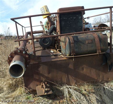 Dredge In Trenton Mo Item Dd1970 Sold Purple Wave