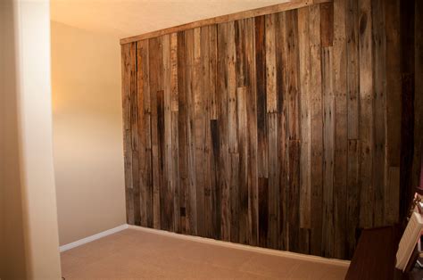 Pin By Becky Stewart On Home Decor Wood Plank Walls Wooden Wall Design Reclaimed Wood Wall
