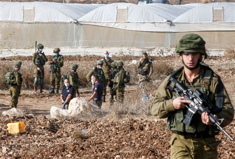 الجيش الإسرائيلي يقتل طفلا فلسطينيا يبلغ من العمر 13 عاما وإدانة أممية Cnn Arabic