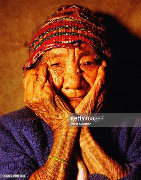 Phillippines Woman Photos And Premium High Res Pictures Getty Images