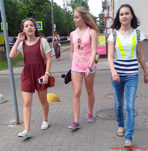 Sexycandidgirls Top Girls Walking On The City Street In Summer