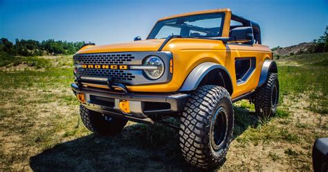 2021 Ford Bronco Pricing Heres How Much The 2 Door And 4 Door Cost