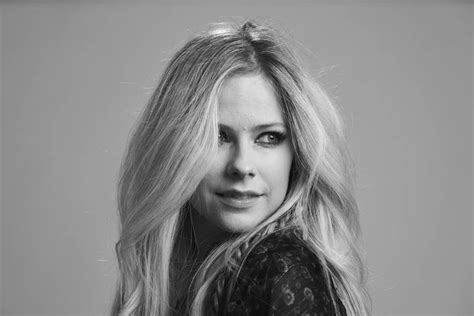Avrile Lavigne Pretty For Guardian Photoshoot Hot Celebs Home