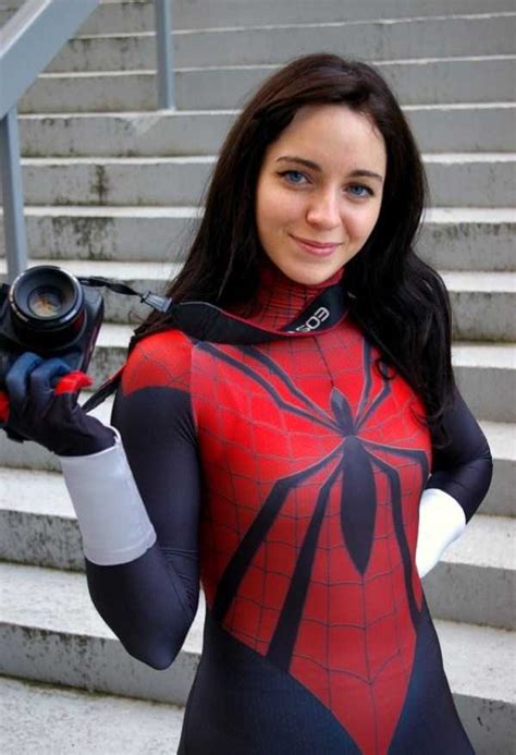 Charming Girls Who Totally Nailed Their Cosplay Costumes