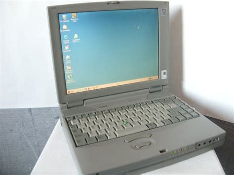Vintage Toshiba Satellite Pro 470cdt Laptop With Charger Pentium Mmx
