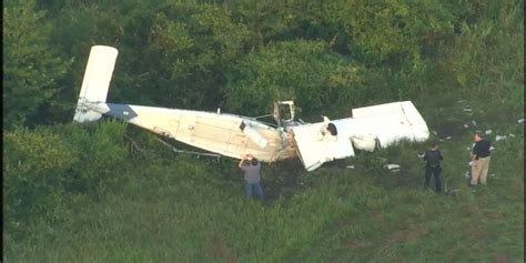 One Dead 5 Injured When Small Plane Crashes At Texas Airport Newz