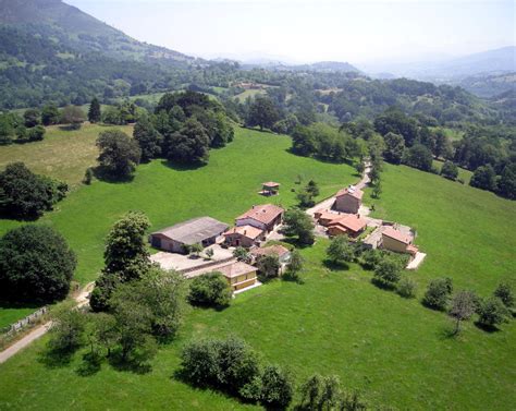 Casita de aldea, reformada, rústica. Casas rurales La Cerezal III Asturias | Turismo Rural Asturias