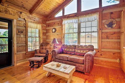 Cherokee Lake Cabin Shared Pavilion And Fire Pit Evolve