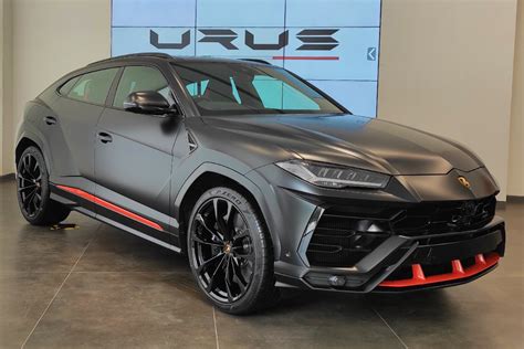 Lamborghini Urus Graphite Capsule Launched Dark Matter Motoring World