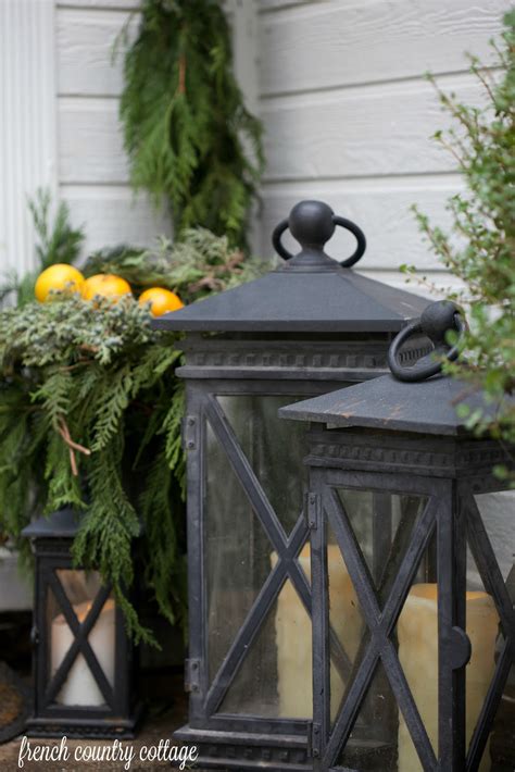 Simple And Natural Front Porch Decorating French Country