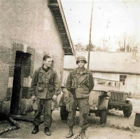 Dick Winters And Lewis Nixon Easy Company 101st Airborne Ww2 720x716 R Campey45