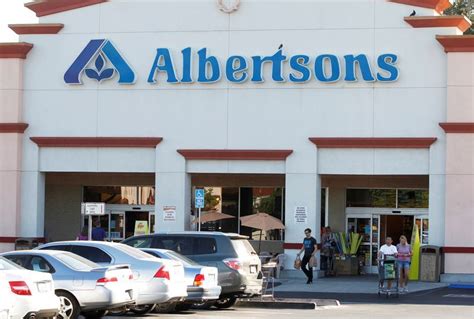 Us Grocer Albertsons Expects Ipo To Raise Up To 13 Billion