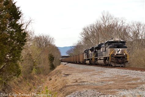 744 At Bradshaw Ns 744 Draws Closer To Roanoke As They Pas Flickr