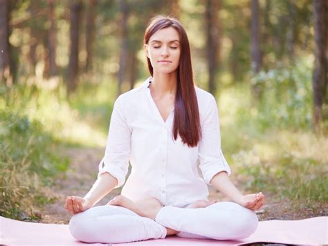 11 Surprising Benefits Of Meditation Organic Facts