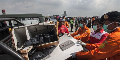 Indonesia Investigators Say No Evidence Of Terrorism In Airasia Plane