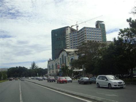 4.39704, 113.99328), formerly known as bintang plaza, is the biggest shopping mall in miri, sarawak. Bintang MegaMall - Miri | store / shop