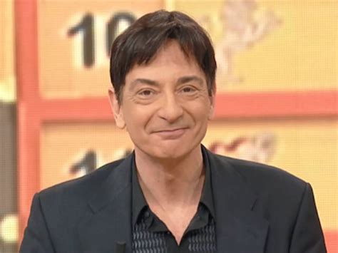 Paolo fox has been studying astrology since he was 16. Paolo Fox, il re dell'oroscopo: età, altezza, peso, moglie ...