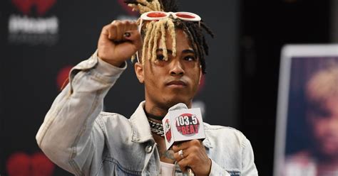 Rapper Xxxtentacion Shot Dead At 20 Police Search For Suspects Cbs