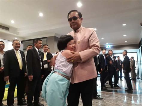 Maybe you would like to learn more about one of these? การเมือง - นายกฯชี้ปลูก'กัญชา'ต้องมีดีมานด์-ซัพพลาย จวก ...