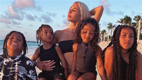 La Lujosa Vida De Los Hijos De Kim Kardashian Mientras Kanye West Paga Una Enorme Cuota De