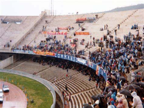 Una bellissima amicizia, grande affetto e rispetto tra i tifosi gialloblù e viola. Almanacco Giallorosso - Napoli-Roma - Campionato 1983/1984