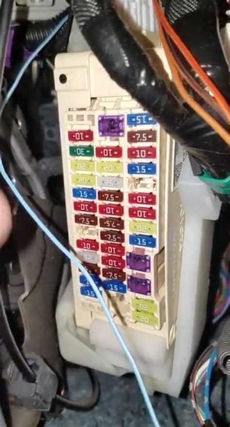 Fuse Box Diagram Toyota Sienna 3g And Relay With Assignment And Location