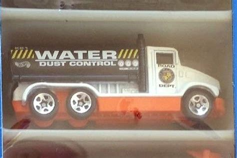 Hot Wheels Guide - Tank Truck / Fuel Tanker