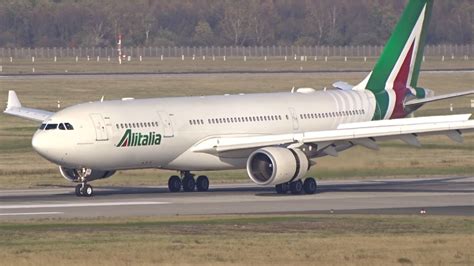Beautiful Alitalia Airbus A330 200 Landing At Düsseldorf Airport Youtube