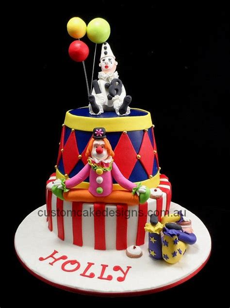 Circus Clown Cake Cake By Custom Cake Designs Cakesdecor