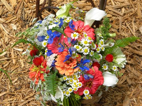 We did not find results for: Wedding Flowers from Springwell: Summer Bouquet in Warm ...